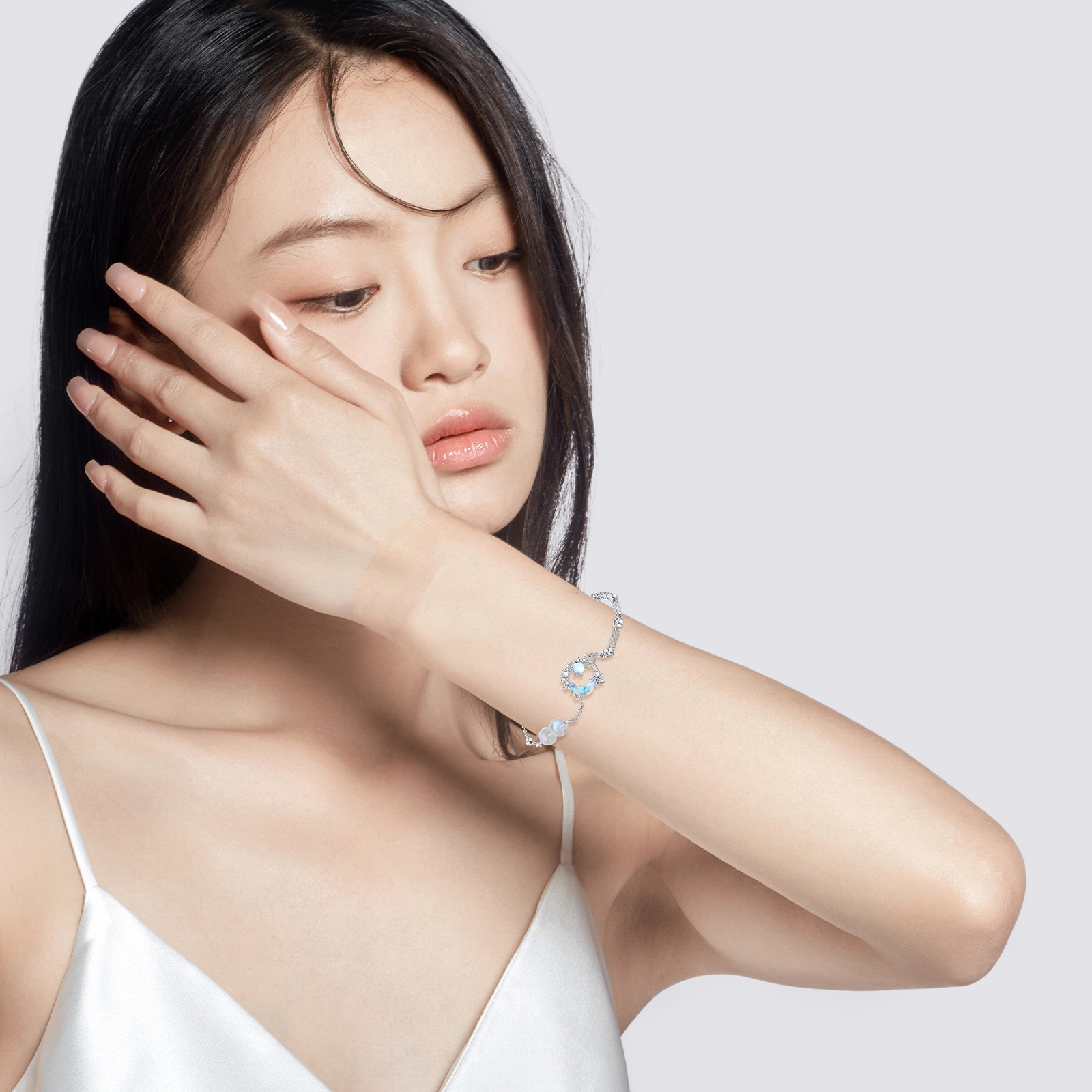 S925