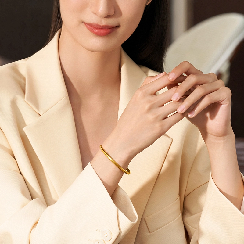 周大福 经典传承系列素圈婚嫁福镯 足金 按克计价 黄金手镯 女款 赠专属首饰盒