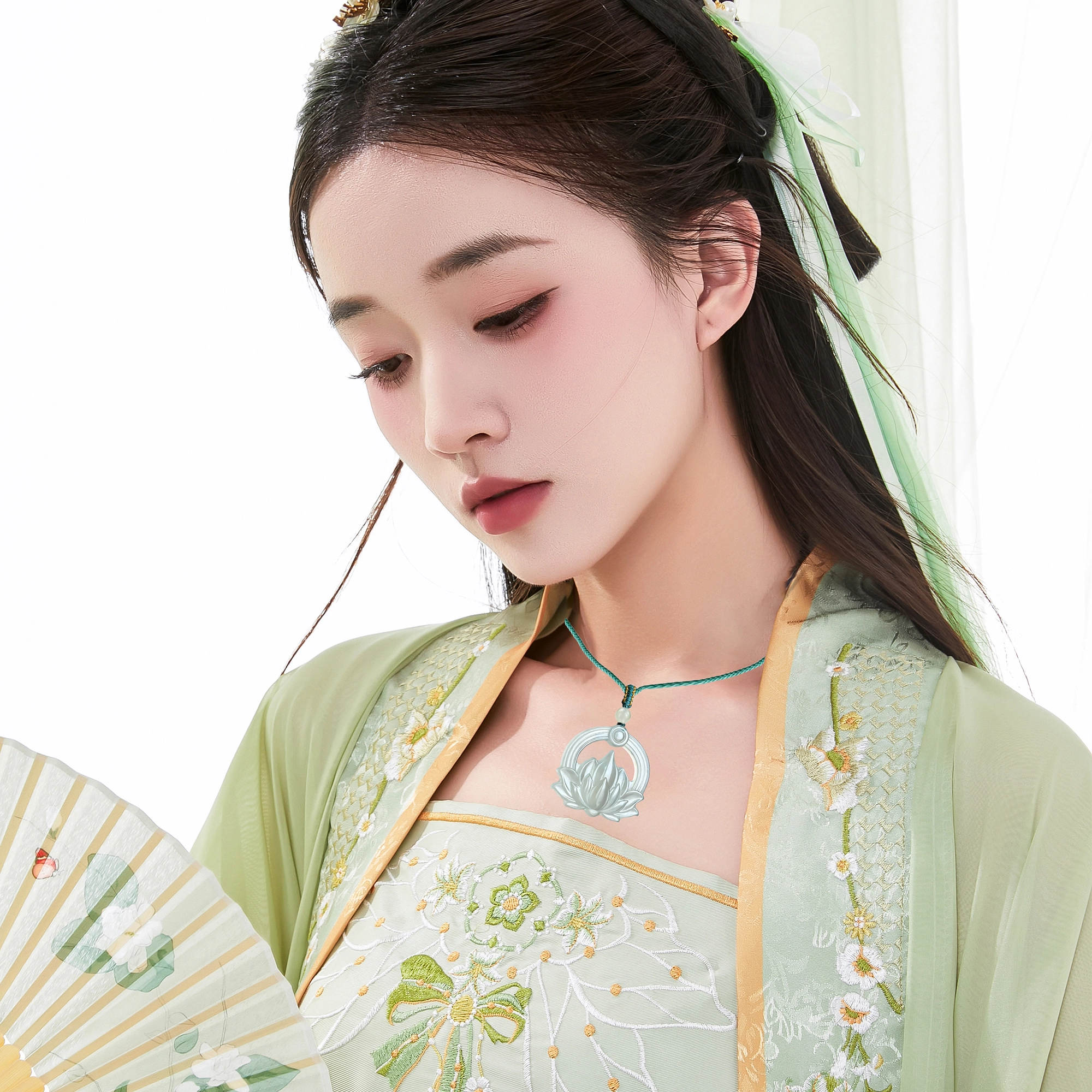 唐之饰 高品质光环莲花坐佛吊坠 好运莲莲 饰饰如意 新中式国风时尚优雅百搭#好运 岫玉（蛇纹石玉） 项链 女款