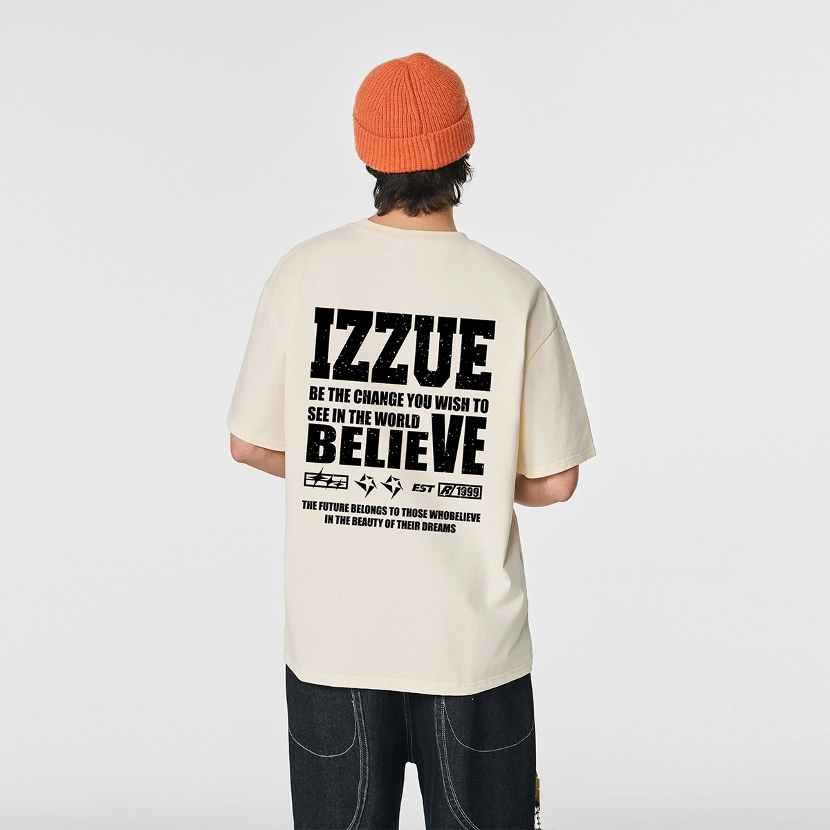 izzue LogoT