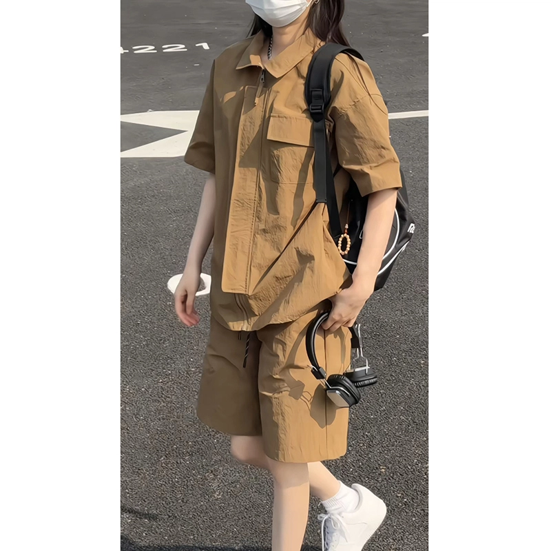 大白鲨 美式复古时尚潮流设计高级感青春流行休闲舒适百搭短袖衬衫 男女同款