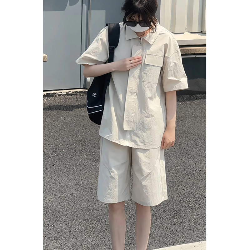 大白鲨 美式复古时尚潮流设计高级感青春流行休闲舒适百搭短袖衬衫 男女同款