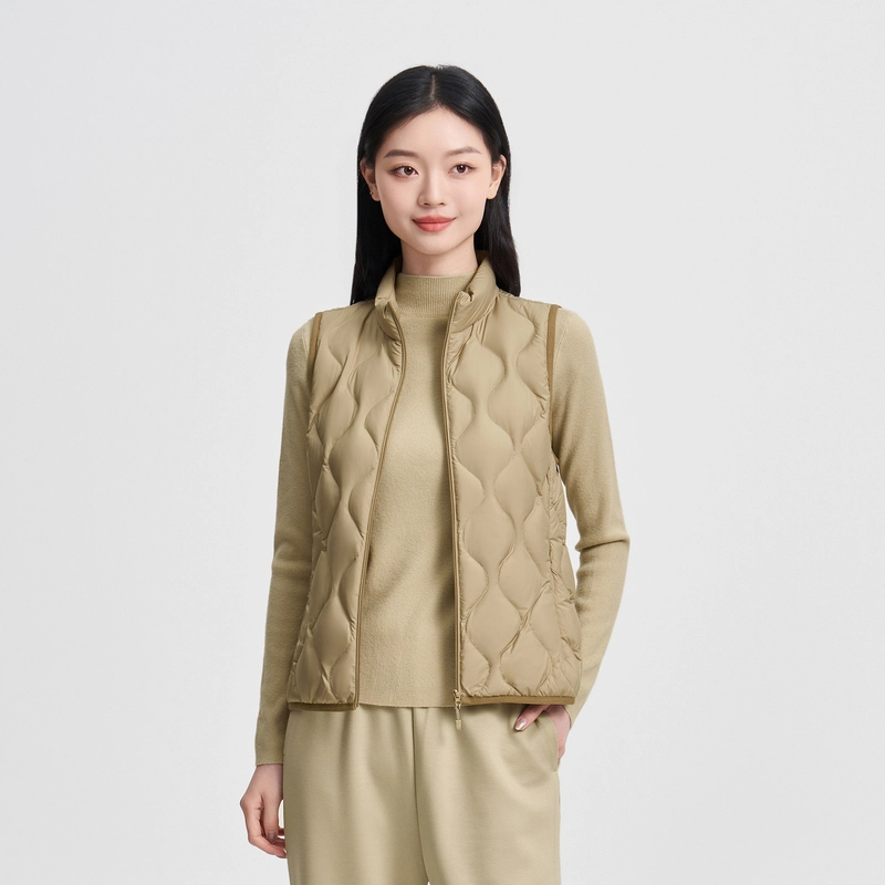 波司登 轻暖系列纯色立领拉链山系户外露营葫芦纹羽绒马甲 女款