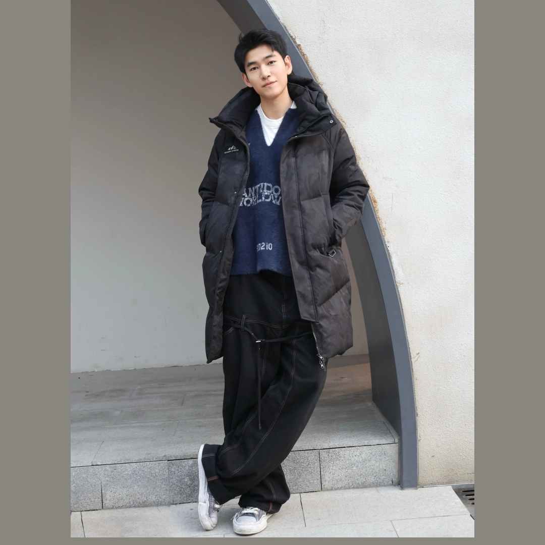 波司登 户外经典极寒系列保暖防风羽绒服 男款