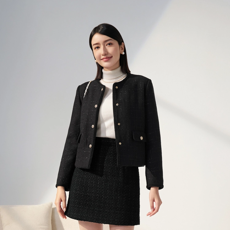 波司登 圆领加厚直筒保暖长袖羽绒服 女款