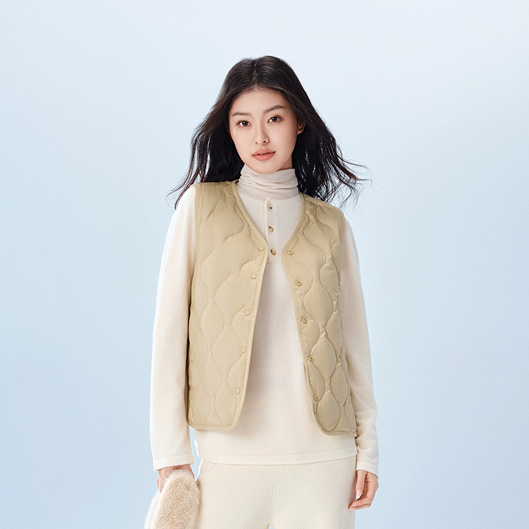 波司登 轻暖系列 纯色叠穿内胆短款保暖羽绒服 女款