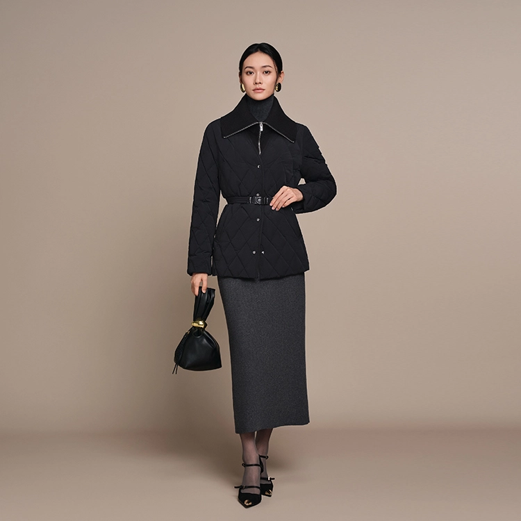 波司登 舒适百搭轻薄轻奢小香风羽绒服 女款