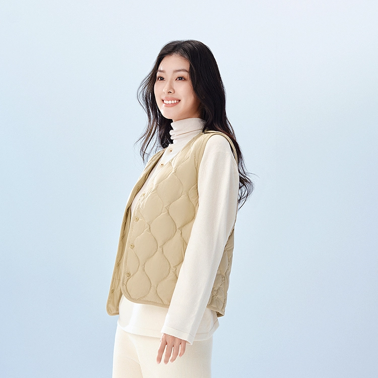 波司登 轻暖系列 纯色叠穿内胆短款保暖羽绒服 女款