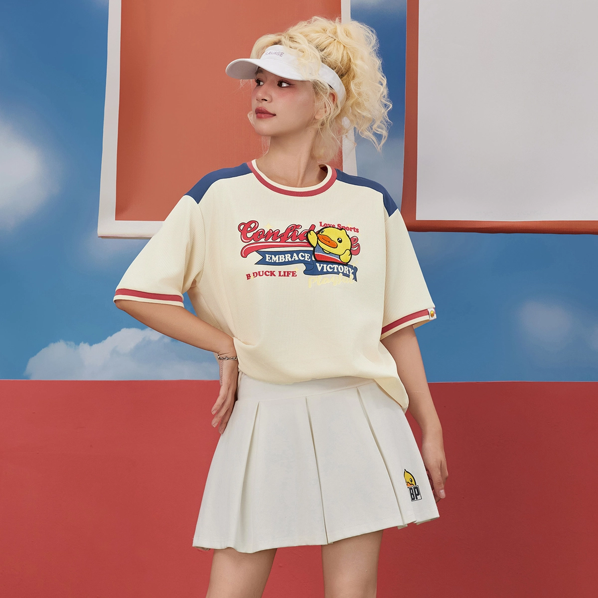 B.Duck T