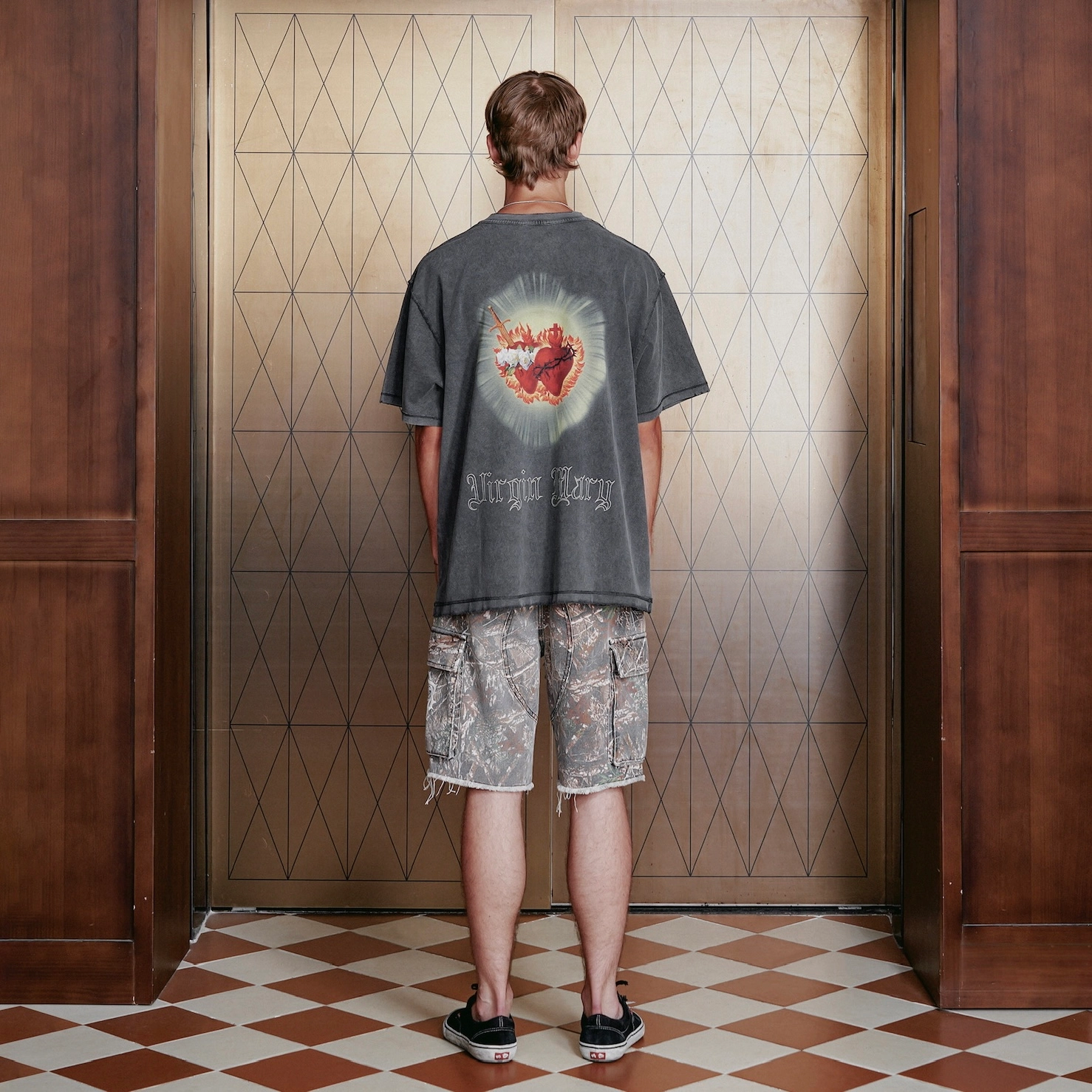 False Perception T