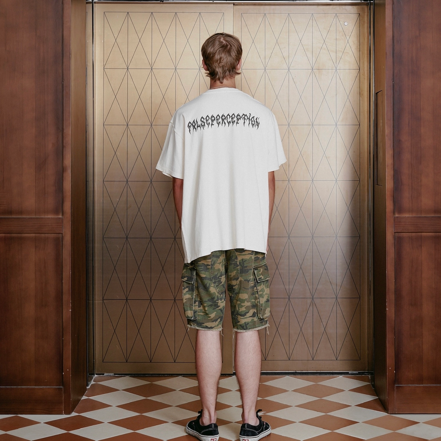 False Perception T