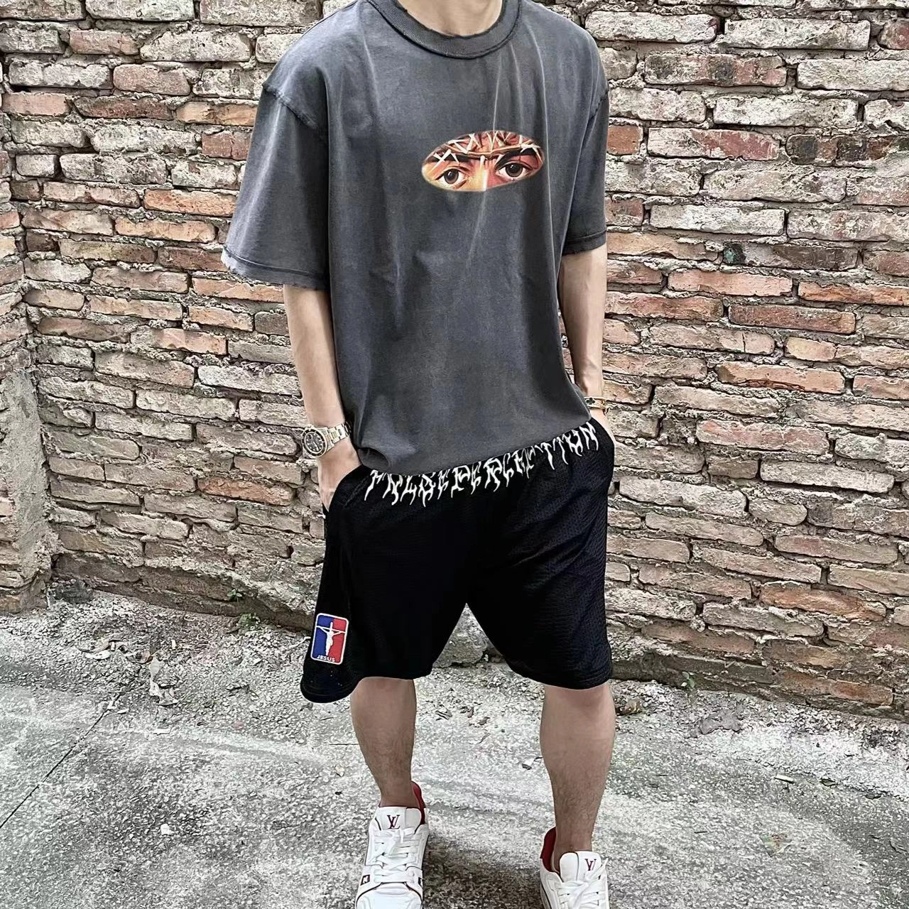 False Perception T