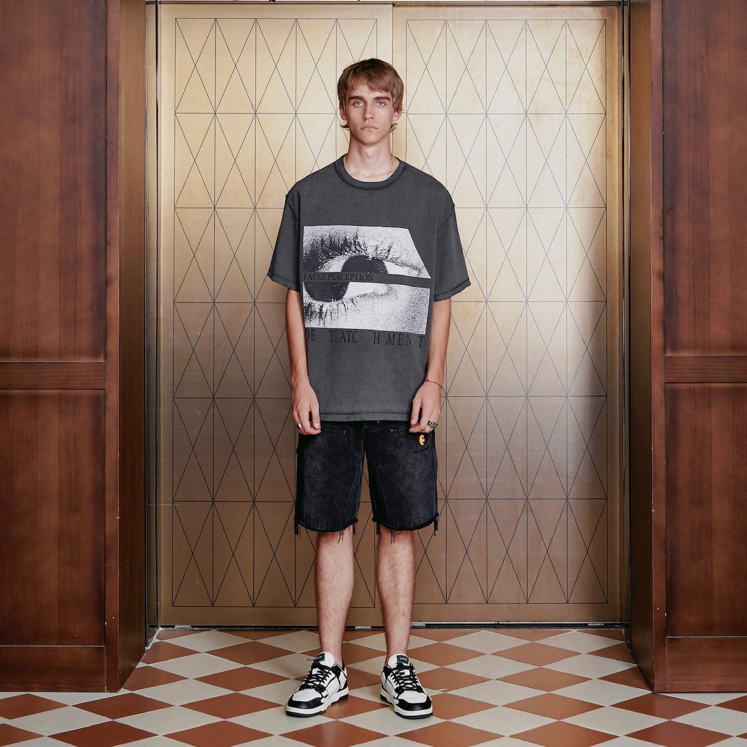 False Perception T