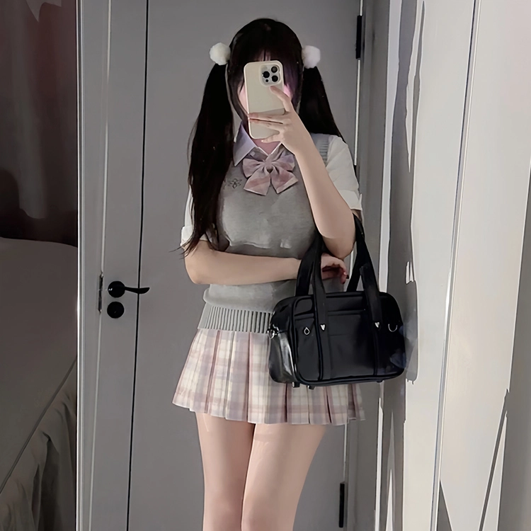 兔半眠 舒适纯色马甲简约短袖衬衫格子时尚短裙制服 女款