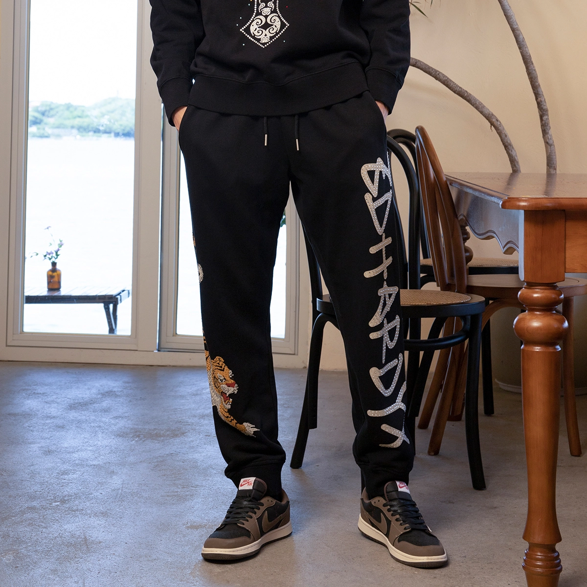 ED HARDY X Logo