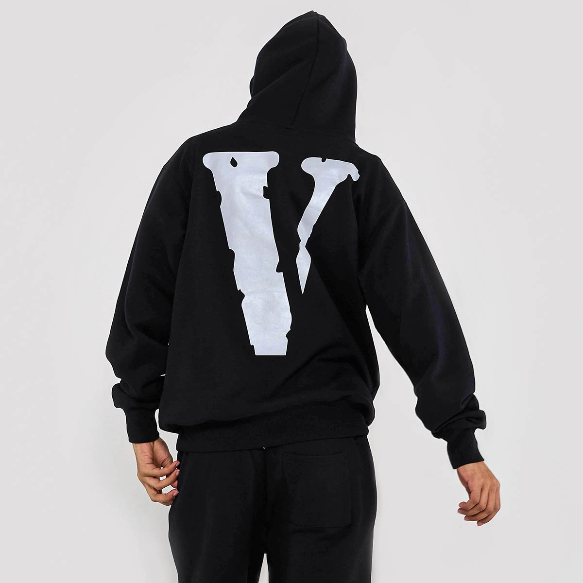 VLONE FW22 VLogo