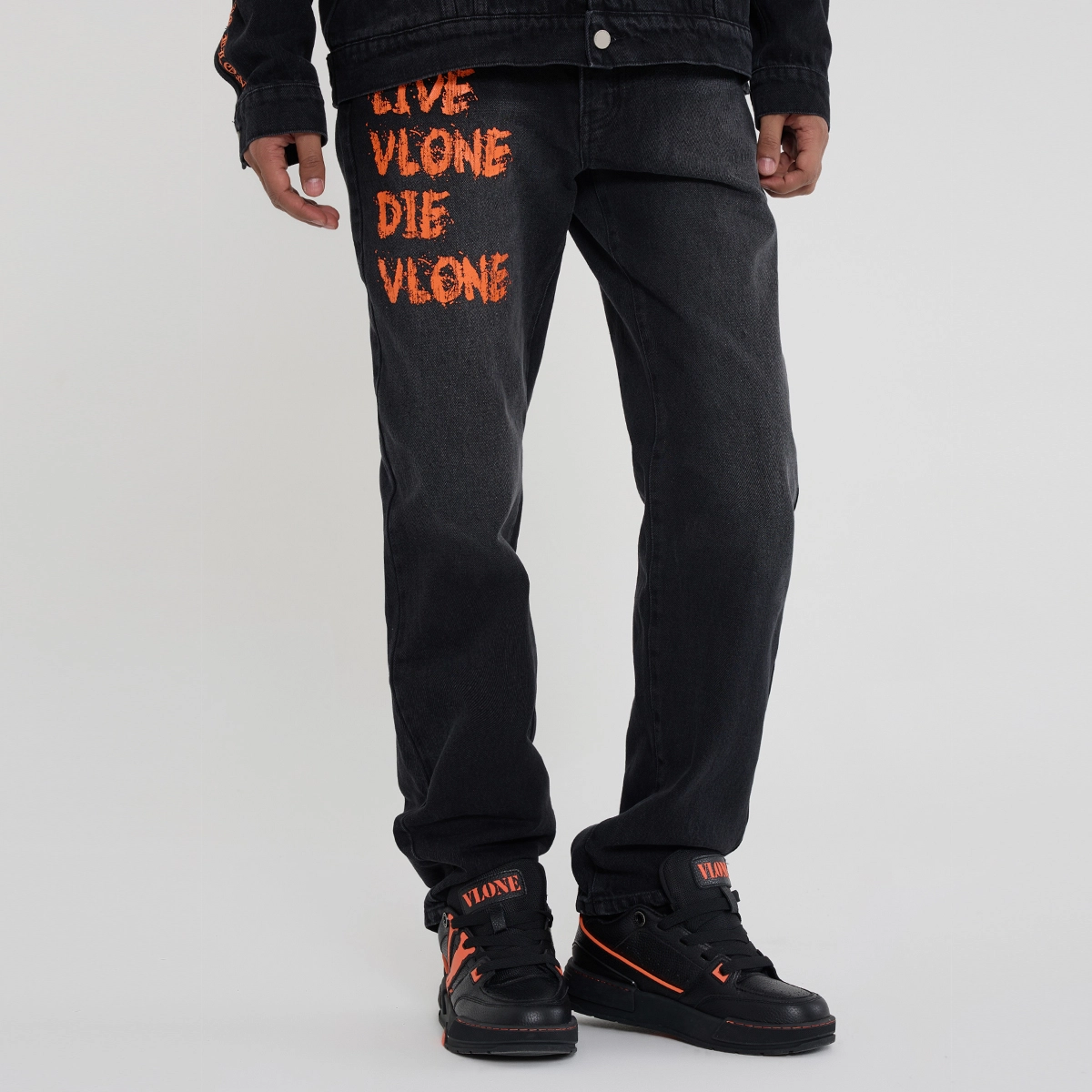 VLONE VLogo