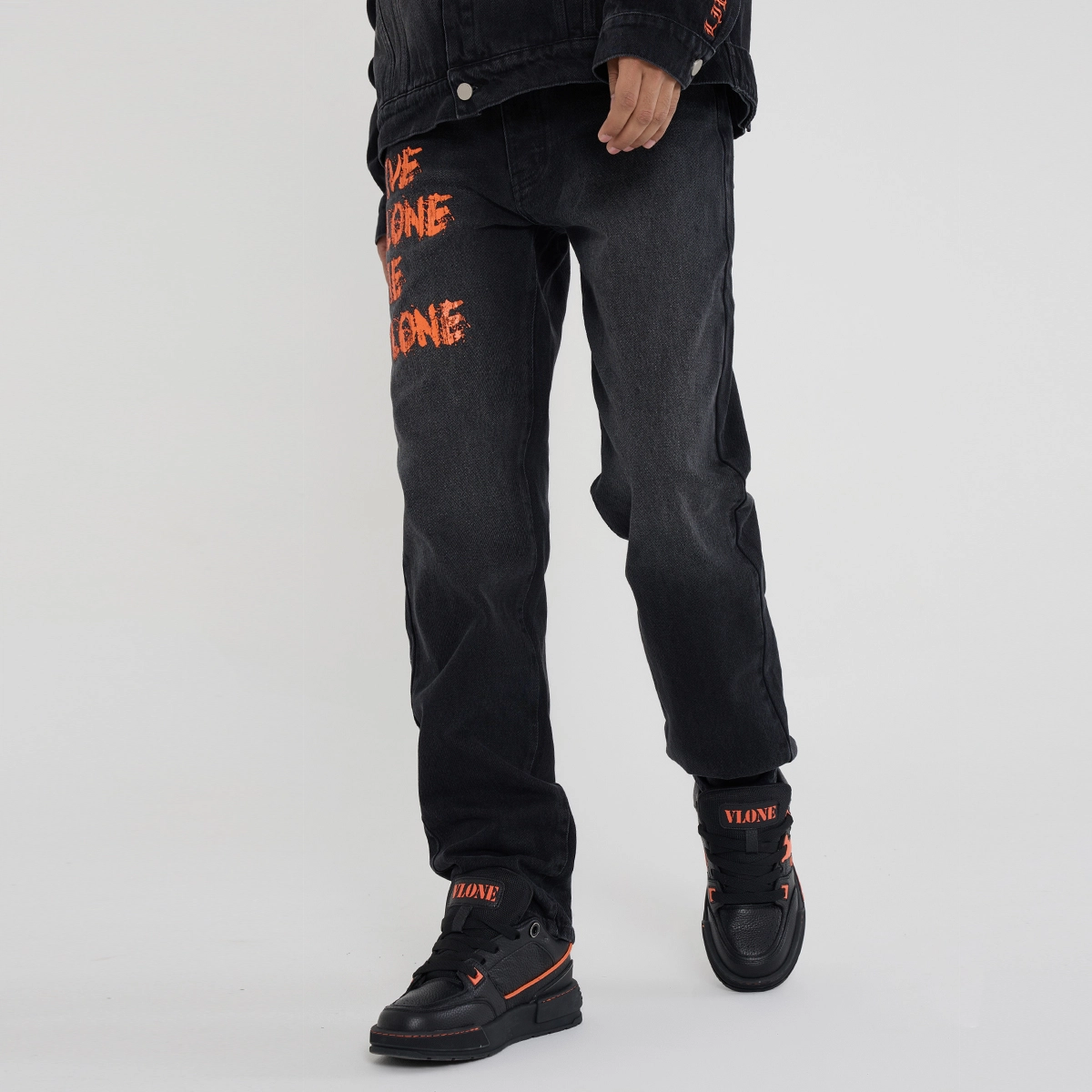 VLONE VLogo