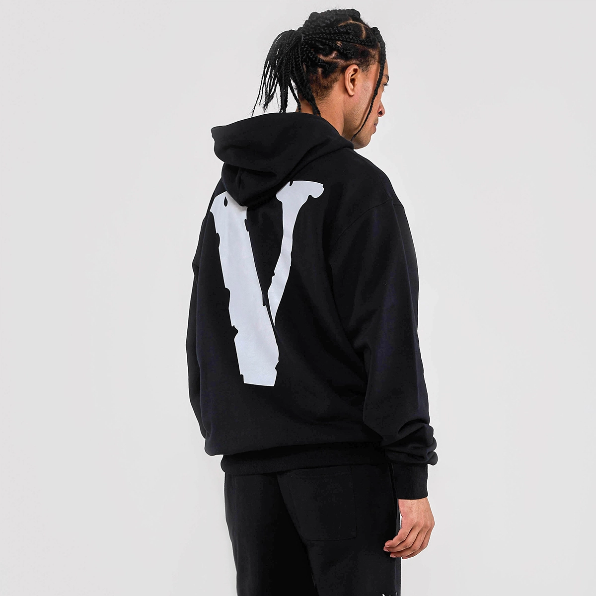 VLONE FW22 VLogo