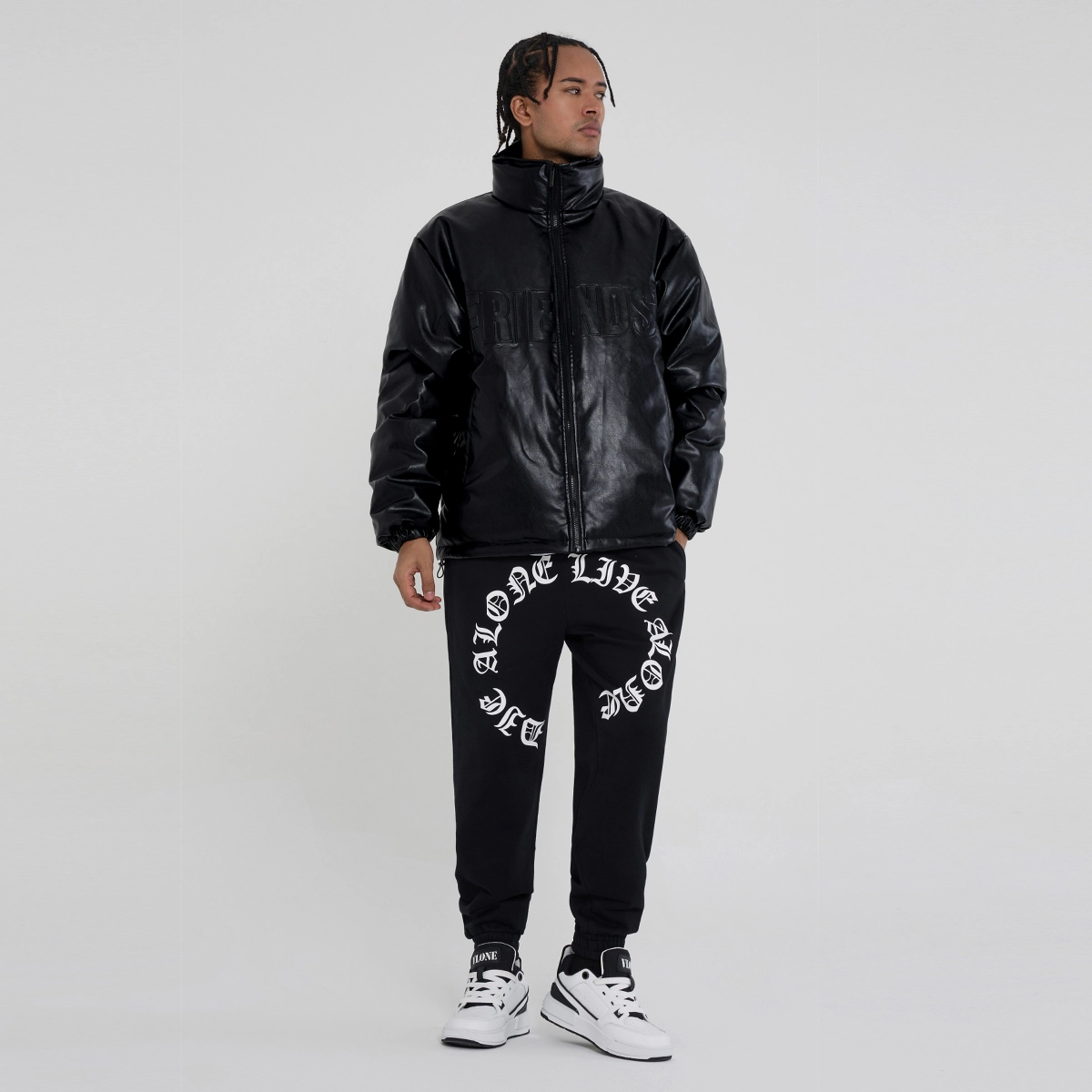 VLONE VLogo
