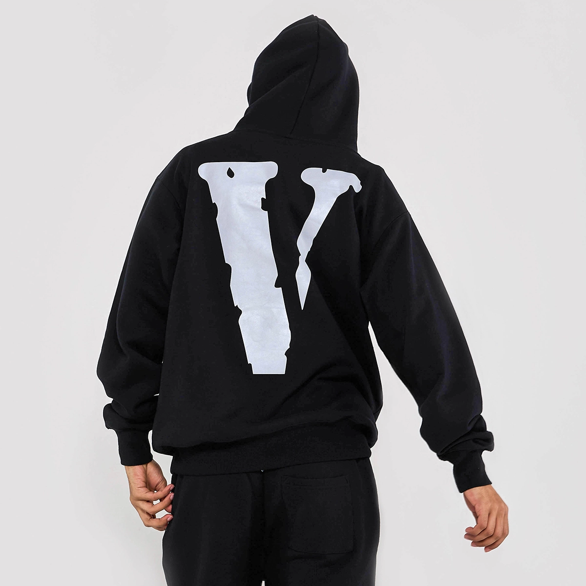VLONE FW22 VLogo