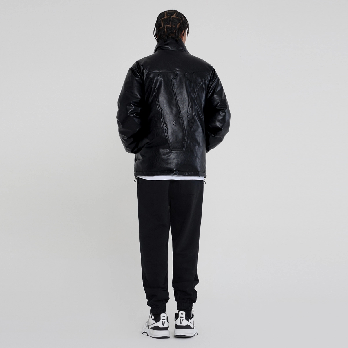 VLONE VLogo