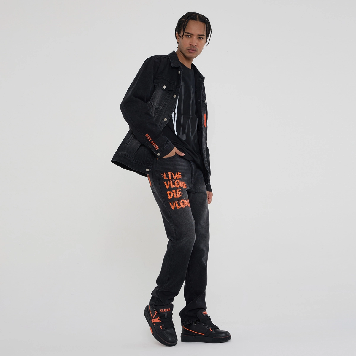 VLONE VLogo