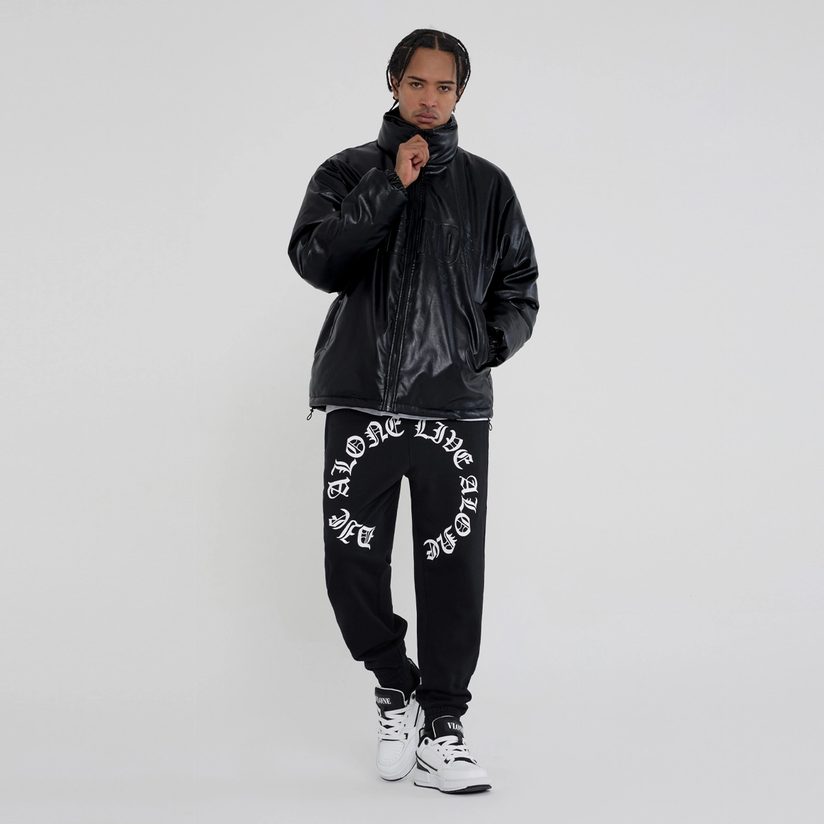 VLONE VLogo