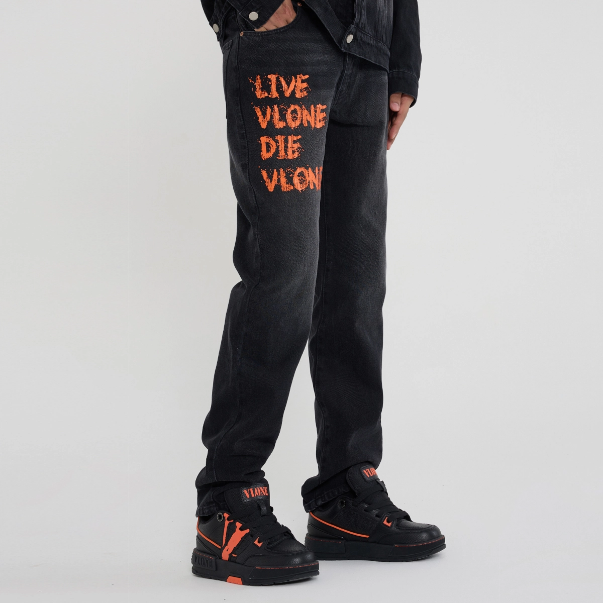VLONE VLogo