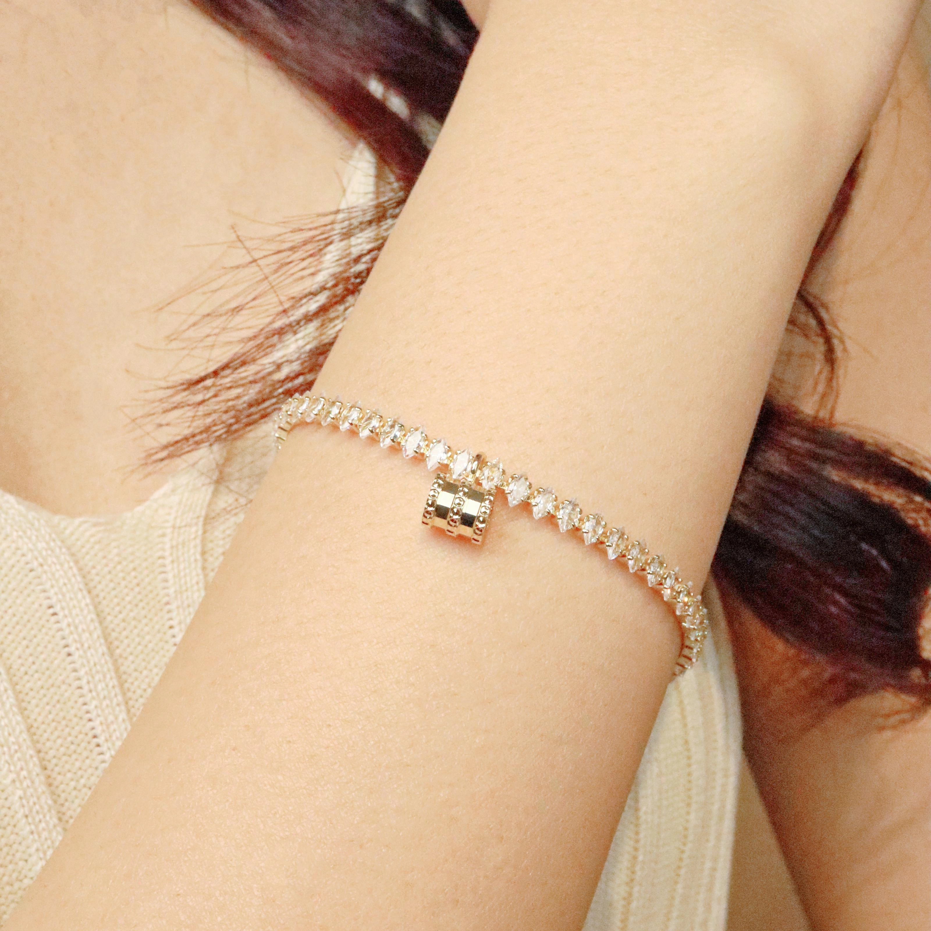 SIMPLE JOYS ins