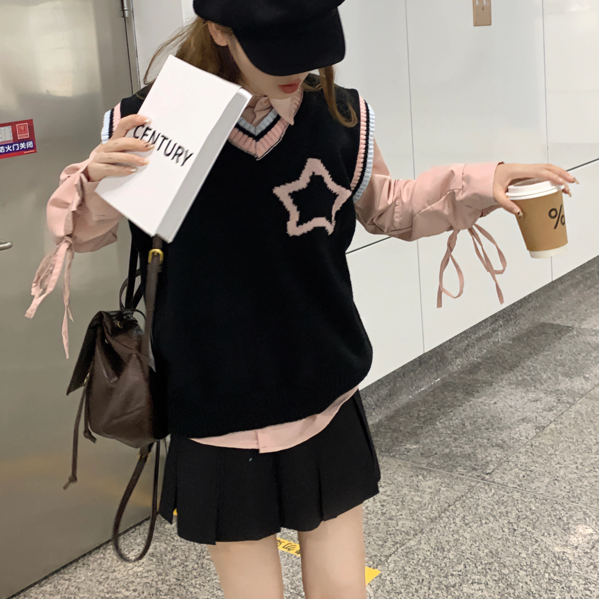 花山家的猫 黑粉拼色马甲背心配长袖衬衫黑箱褶裙三件套制服 女款