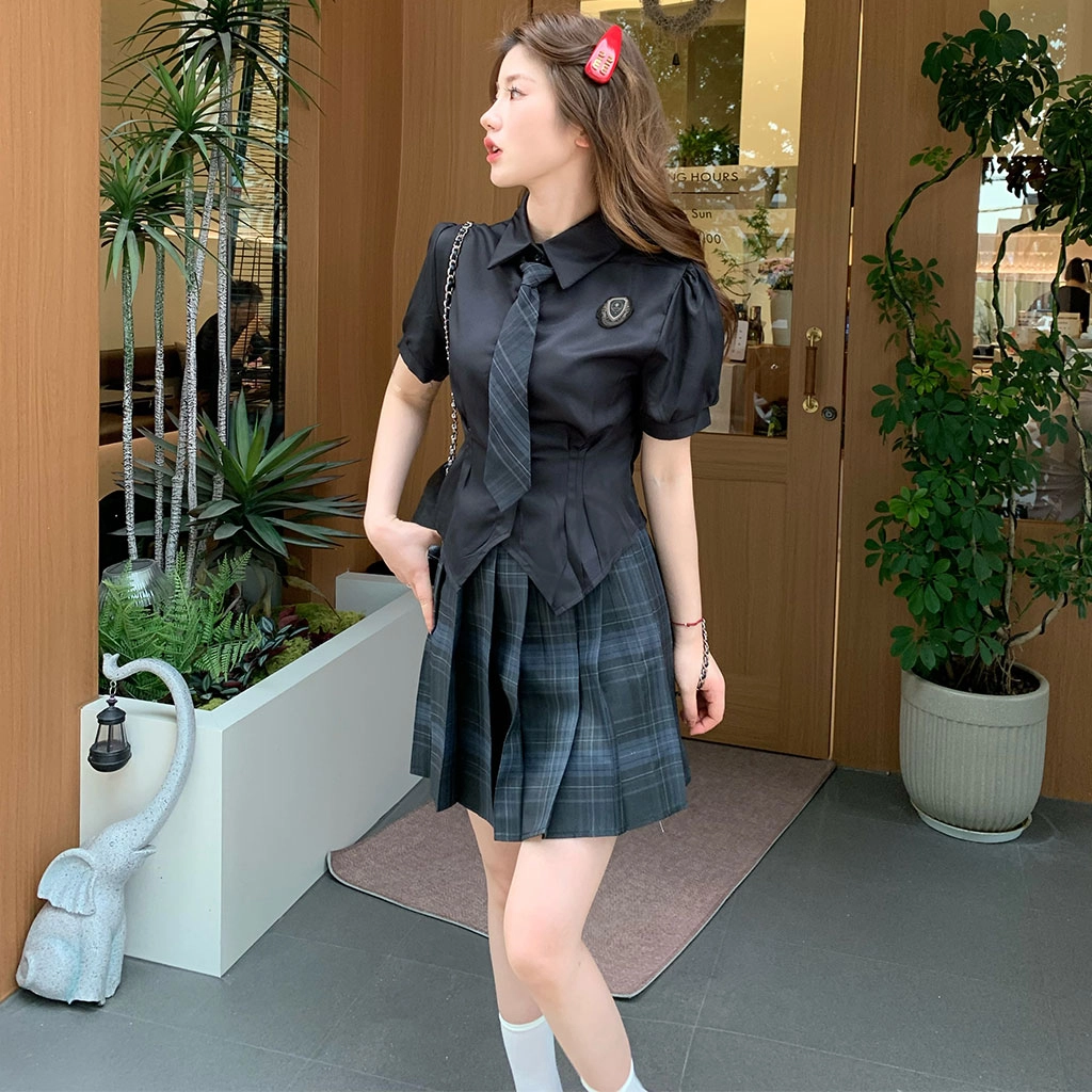 花山家的猫 学院风纯色尖领泡泡短袖上衣中腰百褶短裙制服 女款 两件套