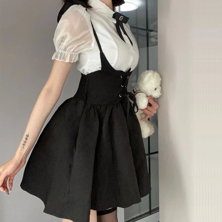 花山家的猫 纯色圆领超短款背带裙高腰修身泡泡短袖衬衫制服套装 女款