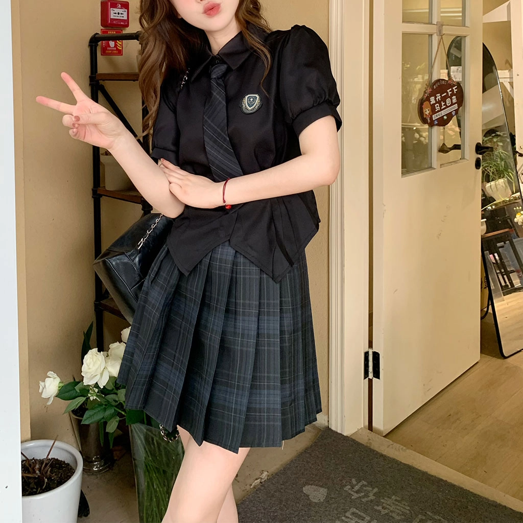 花山家的猫 学院风纯色尖领泡泡短袖上衣中腰百褶短裙制服 女款 两件套