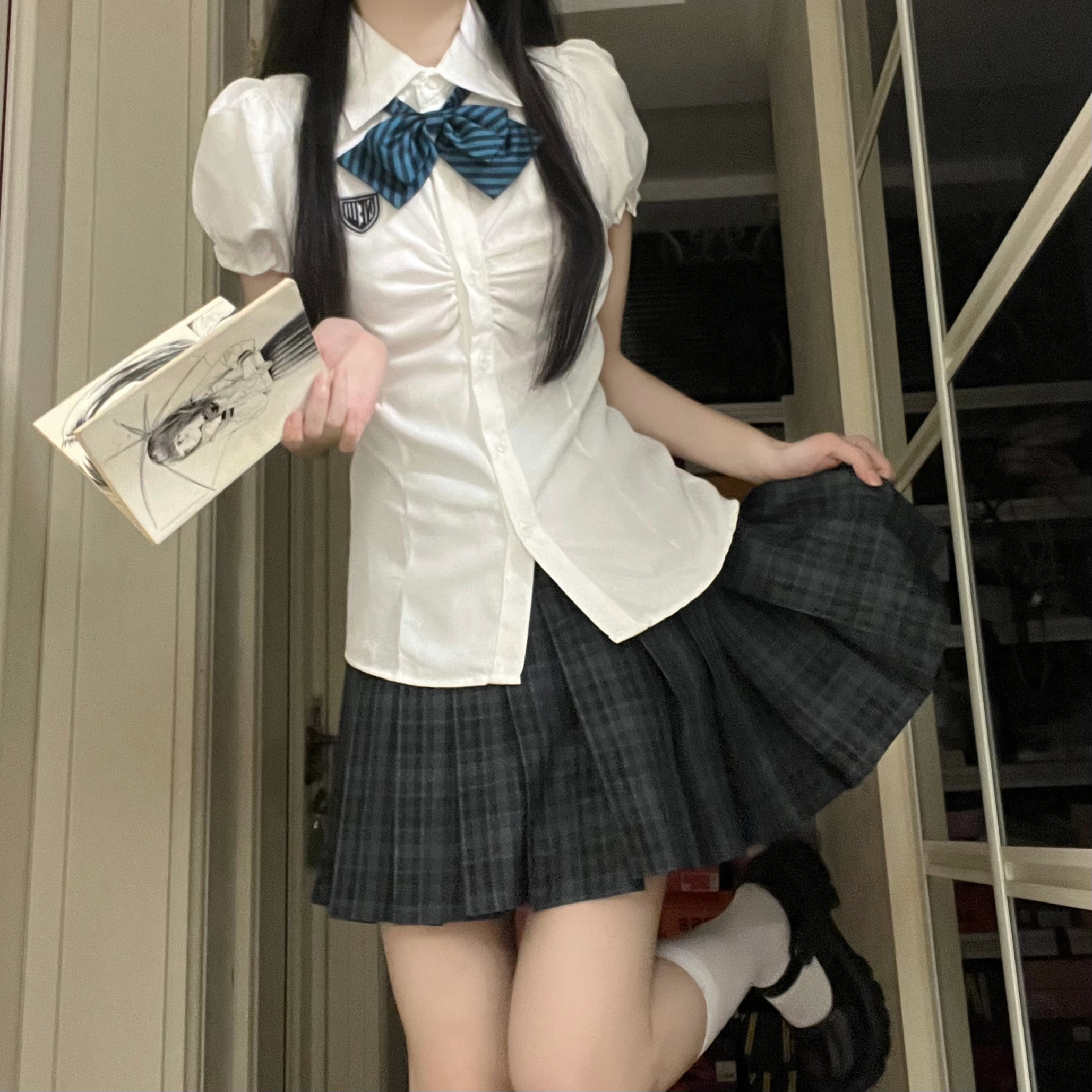 花山家的猫 学院风毕业装尖领泡泡袖收腰短袖衬衫百褶裙带领结制服 女款