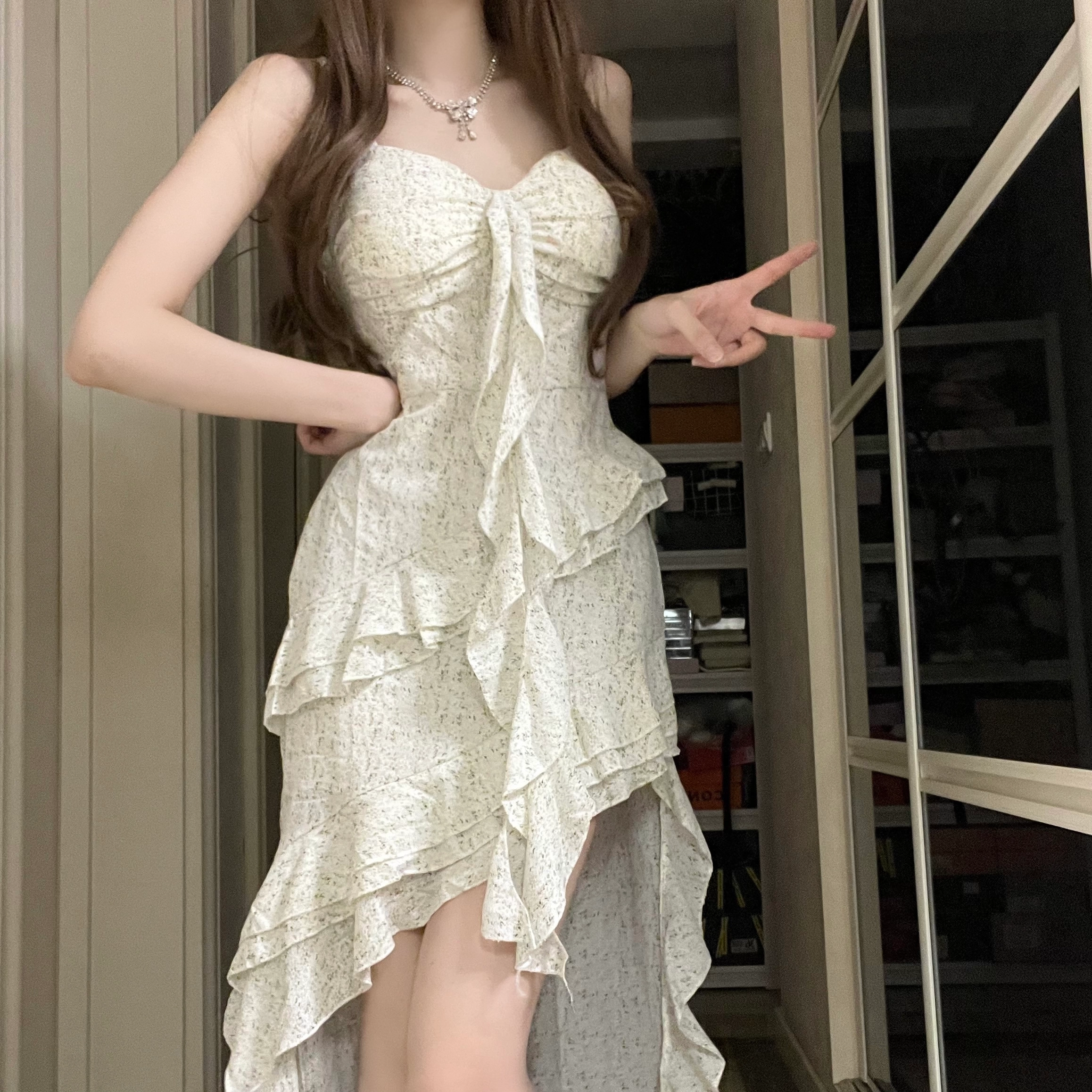 花山家的猫 法式碎花不规则一字领中长款吊带连衣裙 女款 花色