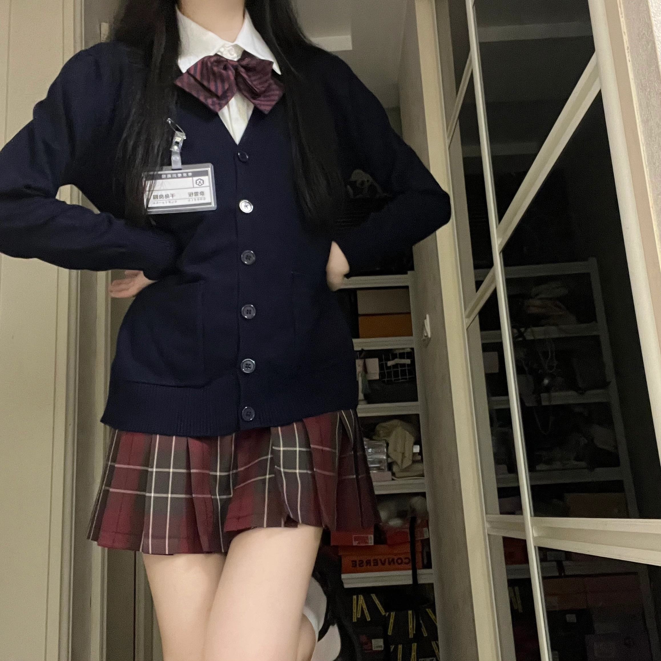 V