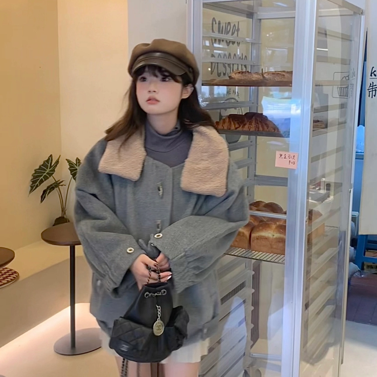 花山家的猫 拼色翻领牛角扣插肩袖加厚保暖夹克 女款 咖啡领灰色
