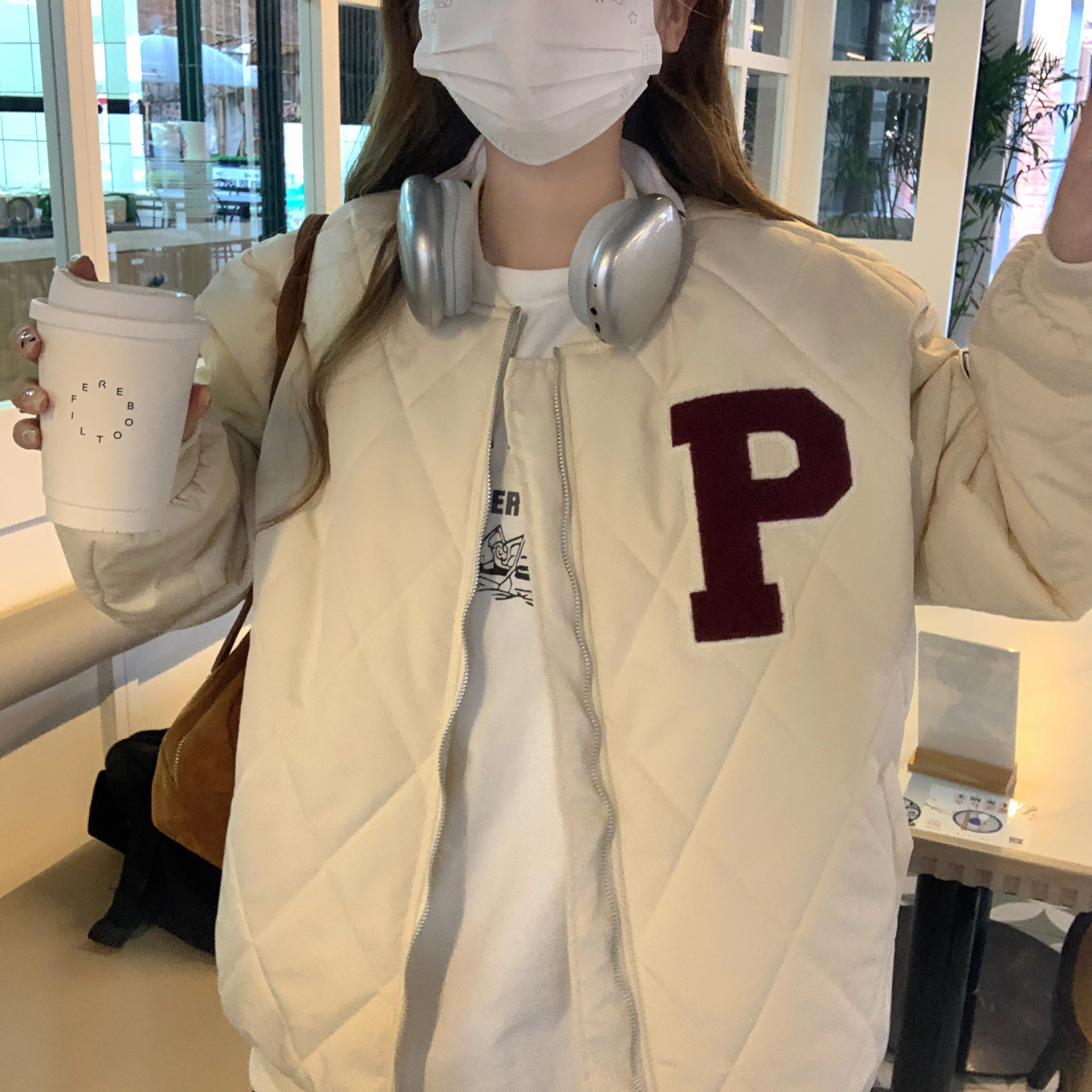 花山家的猫 纯色学院风字母贴布绣菱格插肩袖拉链棉服高腰百褶短裙制服 女款