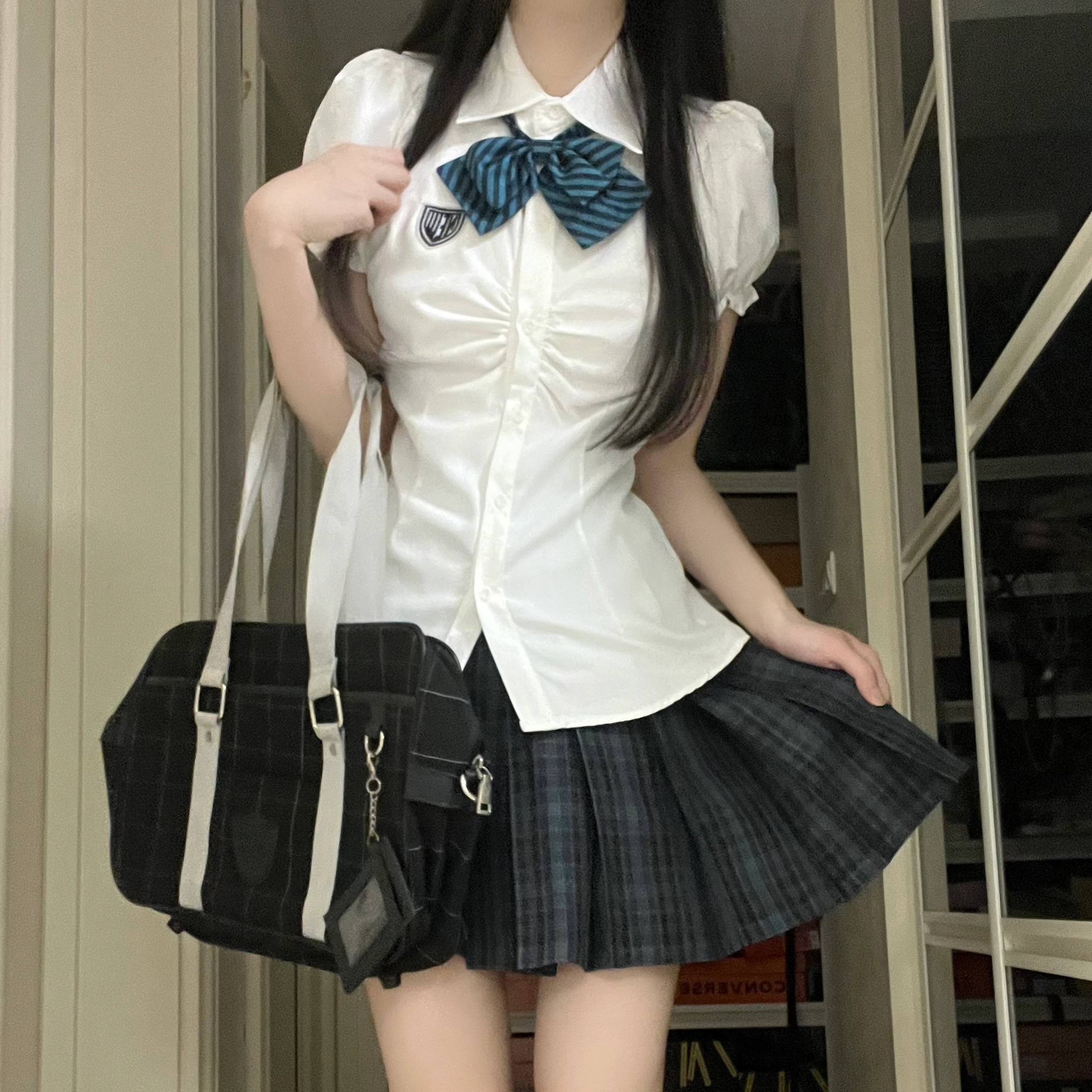 花山家的猫 学院风毕业装尖领泡泡袖收腰短袖衬衫百褶裙带领结制服 女款