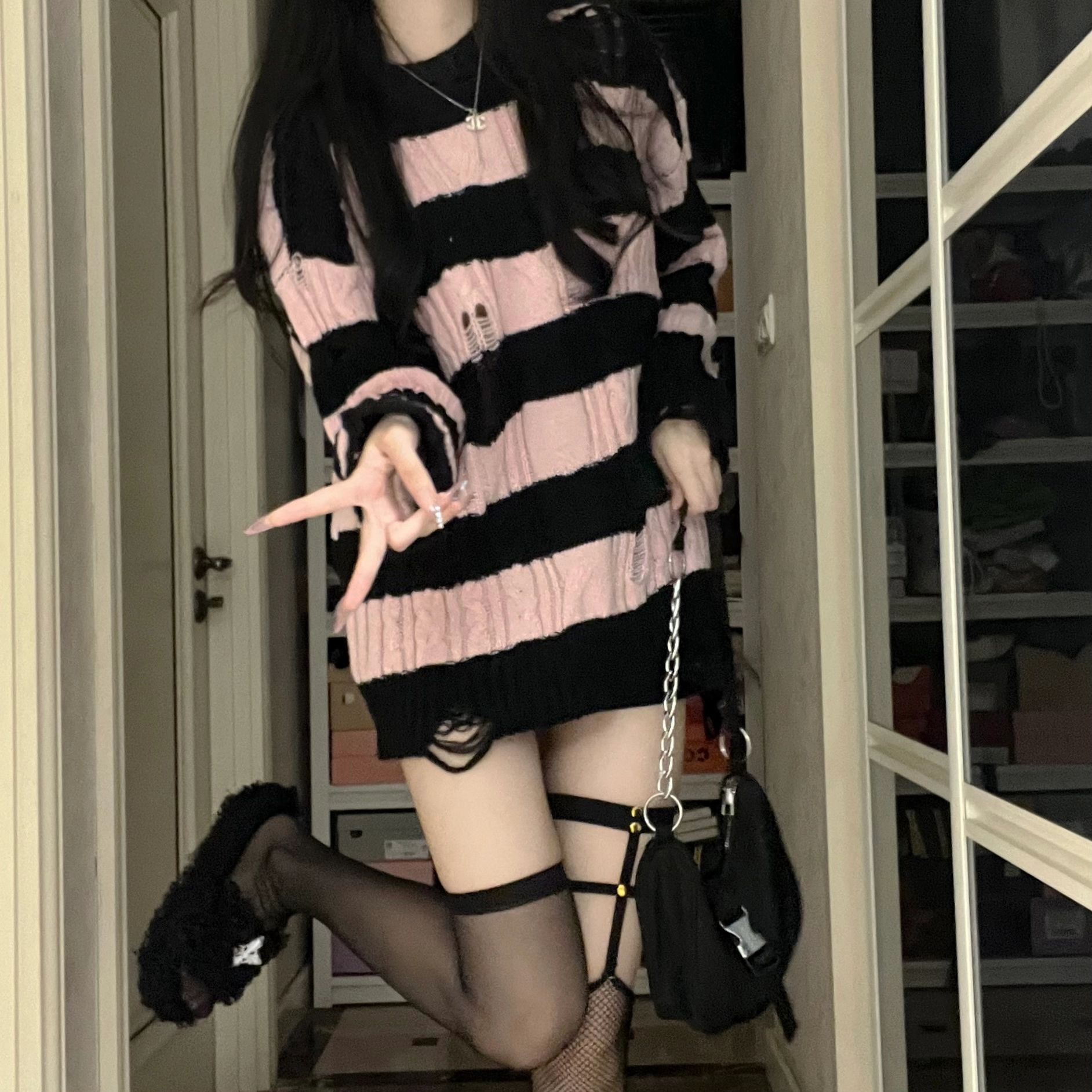 花山家的猫 条纹破洞长袖舒适细腻柔和亲肤毛衣 女款