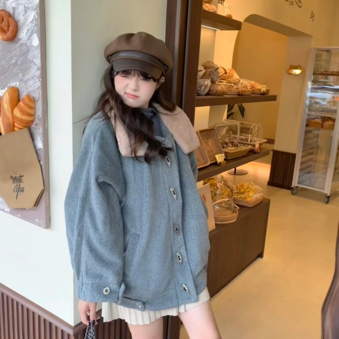 花山家的猫 拼色翻领牛角扣插肩袖加厚保暖夹克 女款 咖啡领灰色