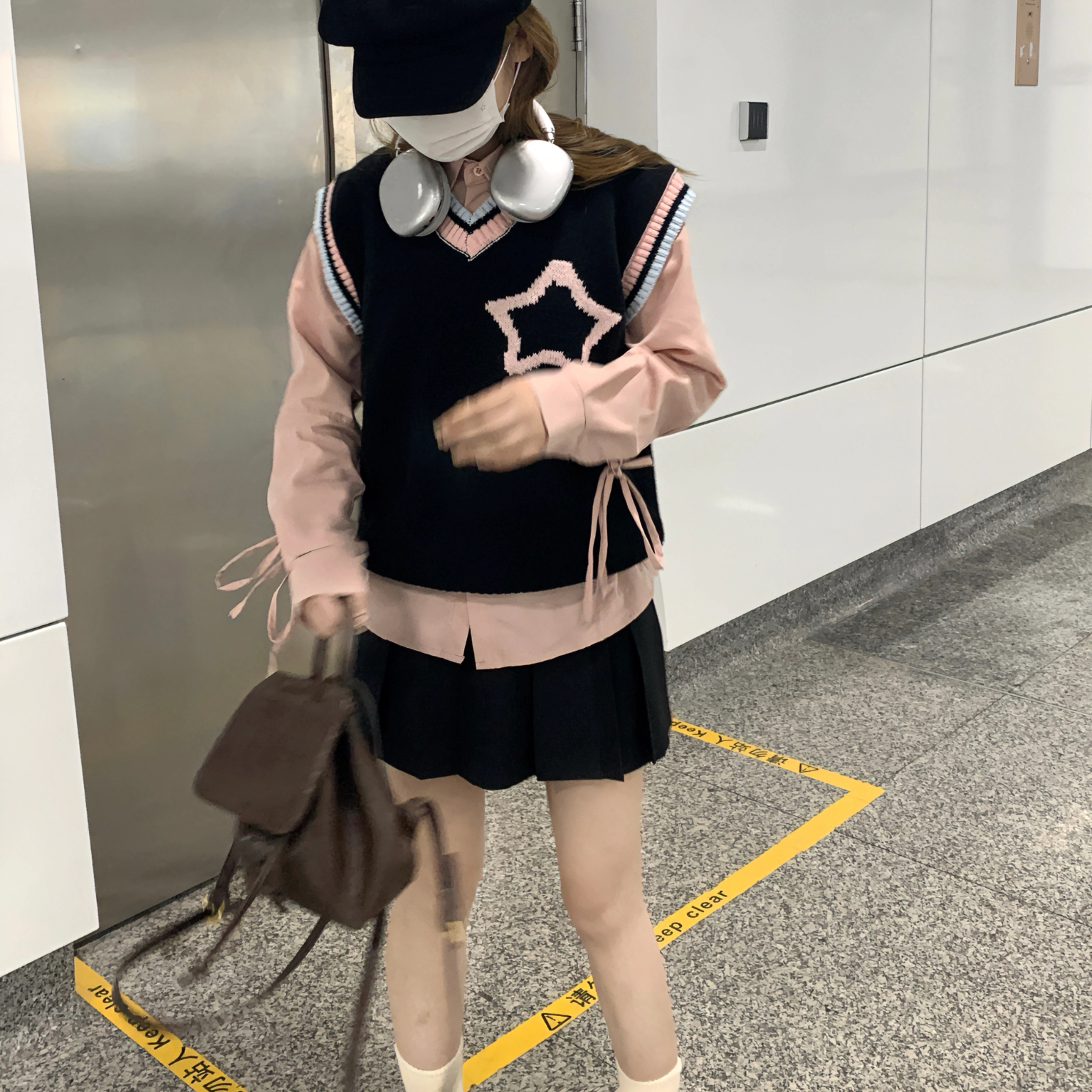 花山家的猫 黑粉拼色马甲背心配长袖衬衫黑箱褶裙三件套制服 女款