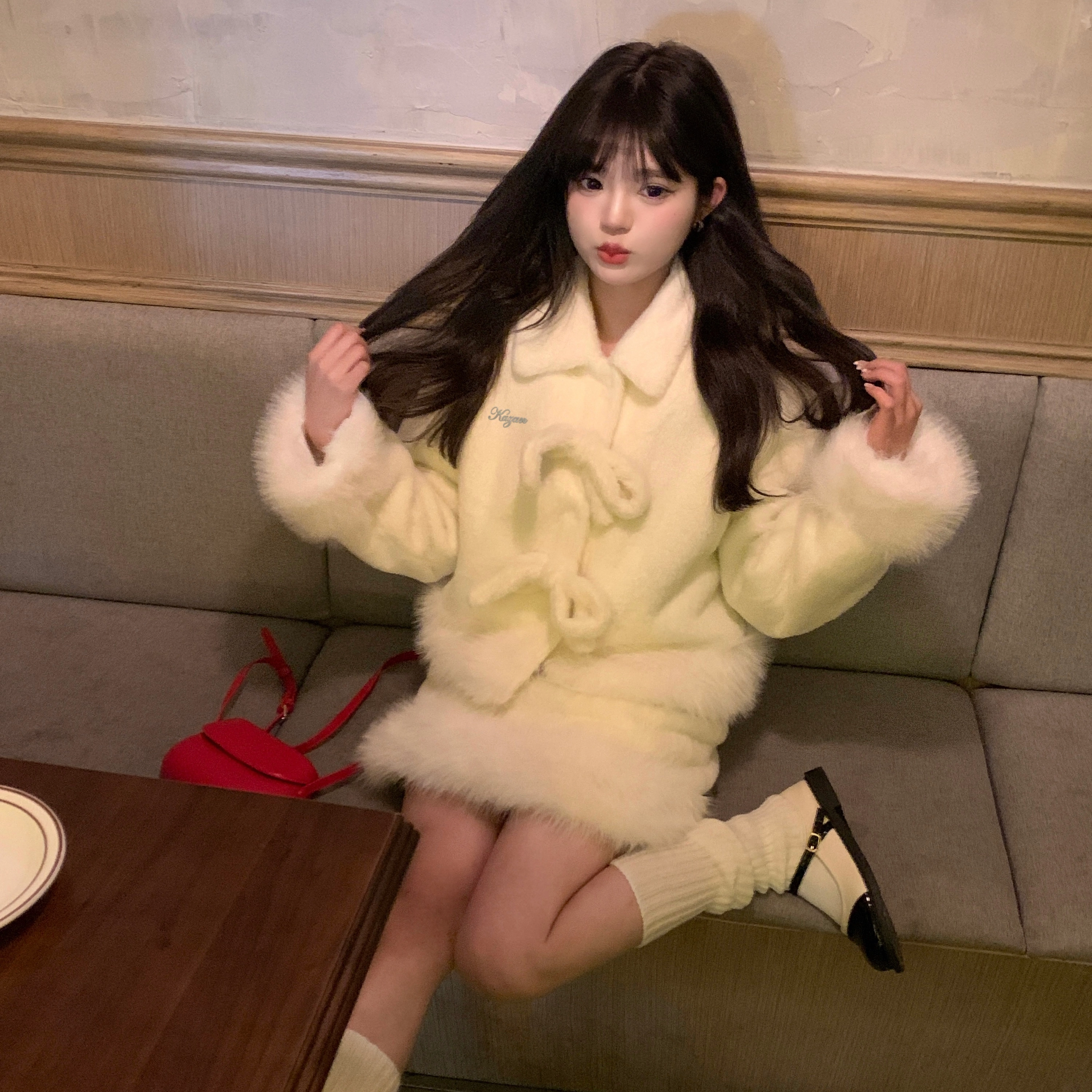 花山家的猫 小香风长袖毛呢蝴蝶结毛毛外套高腰百褶短裙制服 女款 乳白色