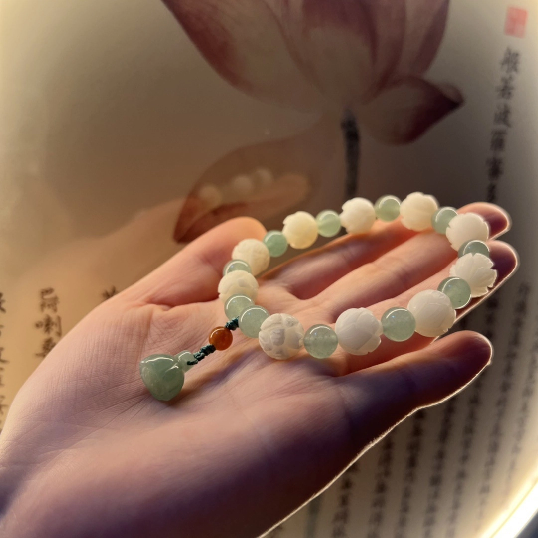 陌阡雪 好运莲莲 白莲花 新中式小清新森系纳福招财平安如意复古小众手饰 白玉菩提 手串 男女同款情侣款