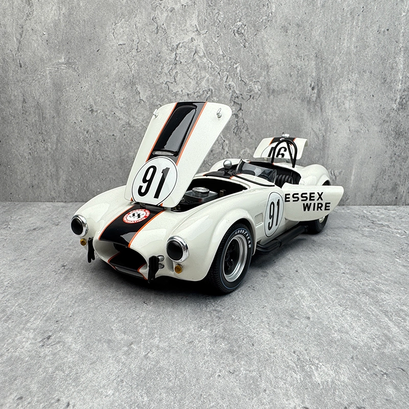 KYOSHO 118 427Shellby Cobra