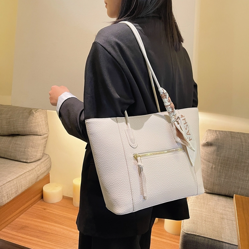 RIVMIND PU Tote