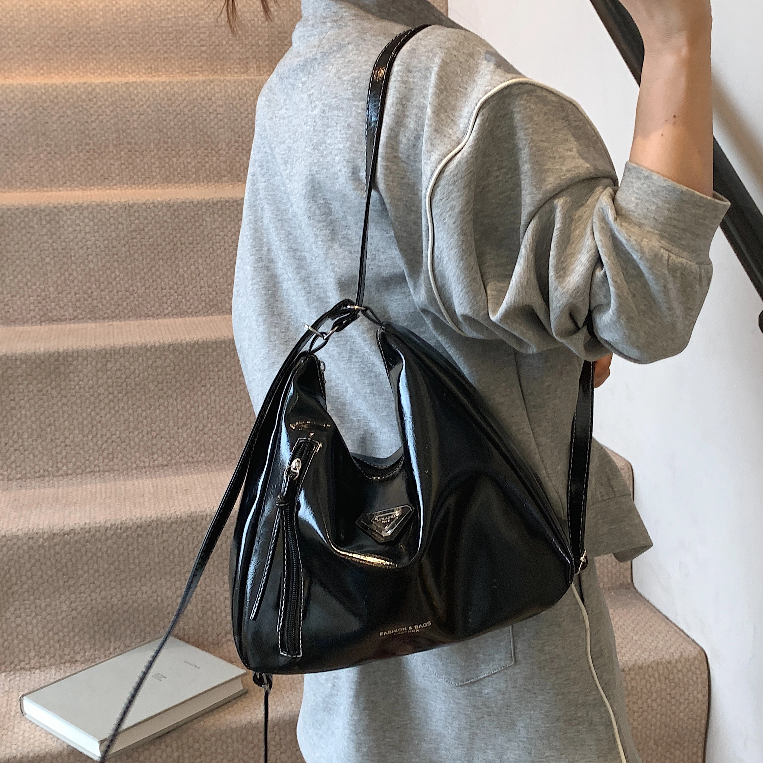 RIVMIND ins PU Tote