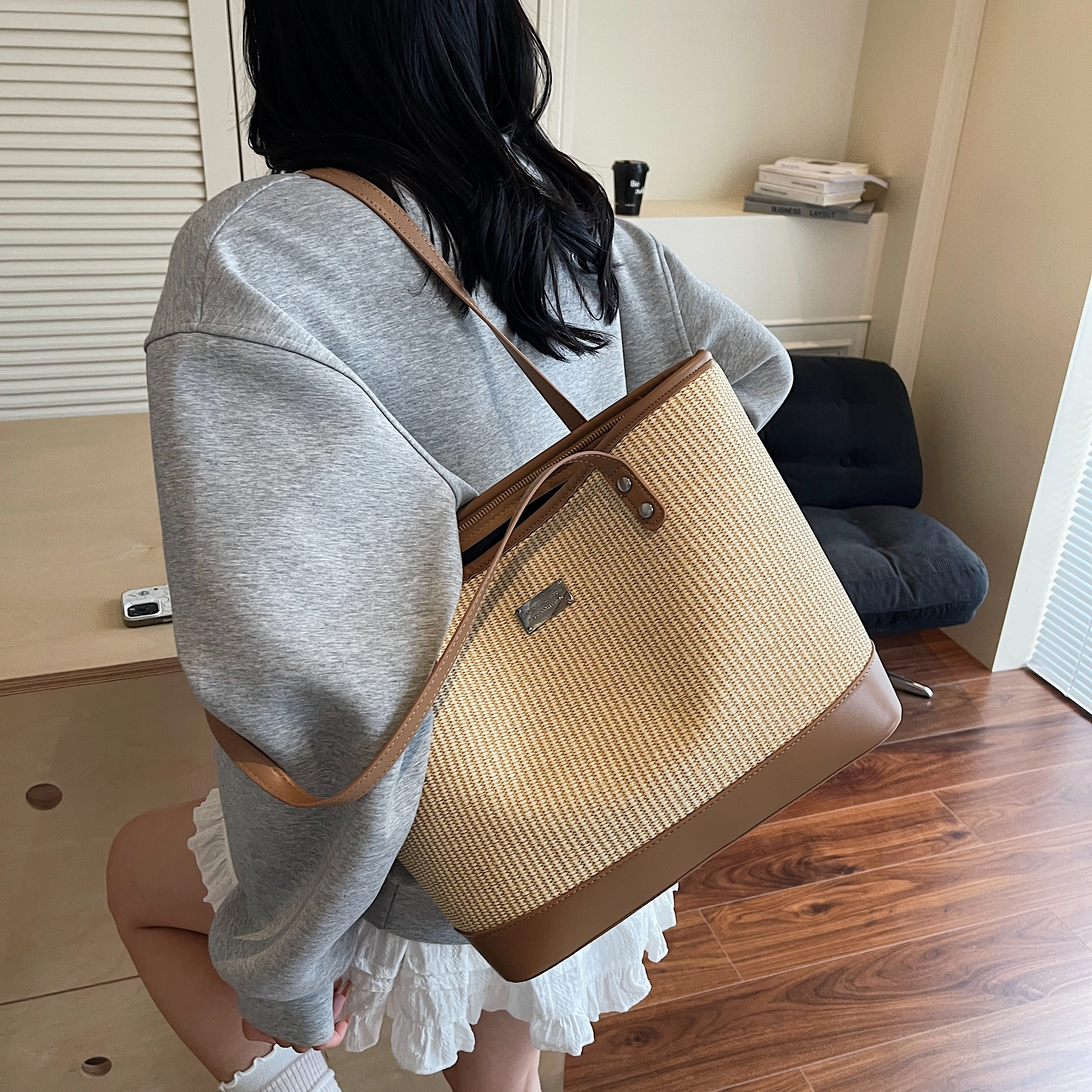 RIVMIND PU Tote