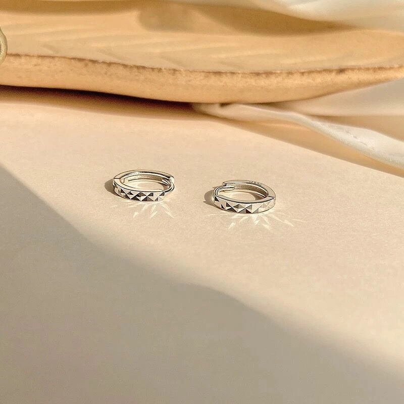2801 ins 990